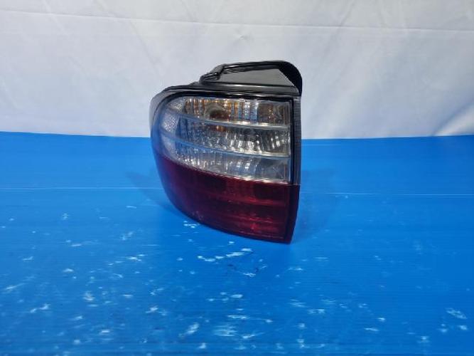 Tail Light Left (LH) Outer (fender) Hyundai Grand Starex (2005)