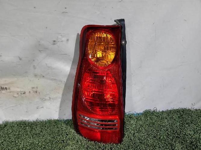 Фонарь задний левый внешний Hyundai Lavita (2001)