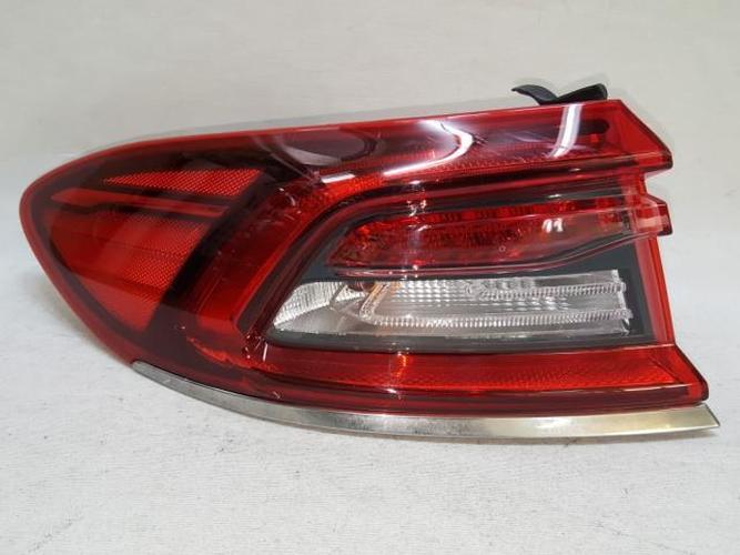 Tail Light Left (LH) Outer (fender) Hyundai Grandeur (2016–2018)