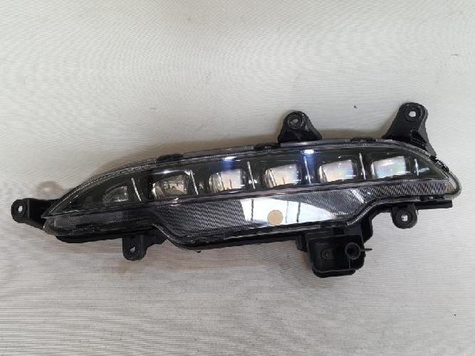 Fog Light Left (LH) Hyundai Genesis (2014–2016)