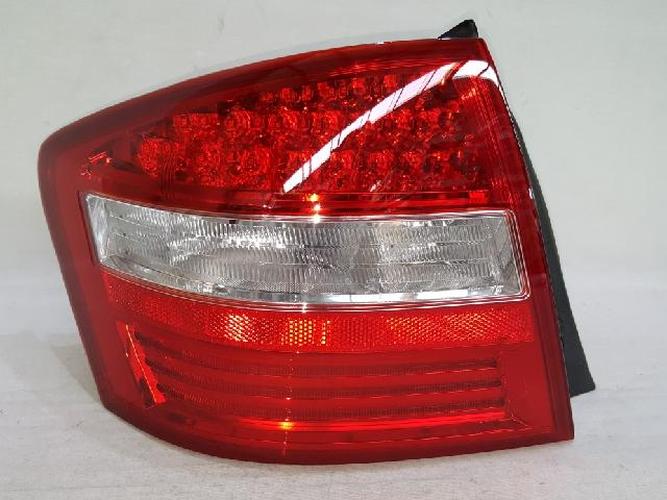 Tail Light Left (LH) Outer (fender) SsangYong Chairman (2010)