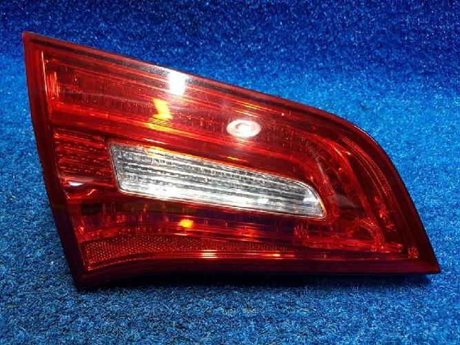 Tail Light Left (LH) Inner (tailgate) Kia K7 (2010–2012)