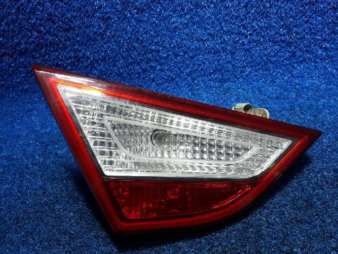 Tail Light Left (LH) Inner (tailgate) Hyundai Sonata (2010–2012)