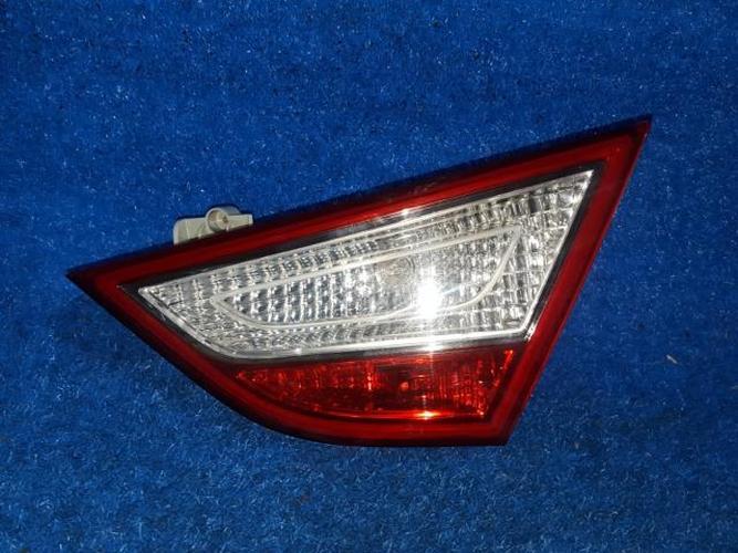 Фонарь задний правый внутренний Hyundai Sonata (2014)