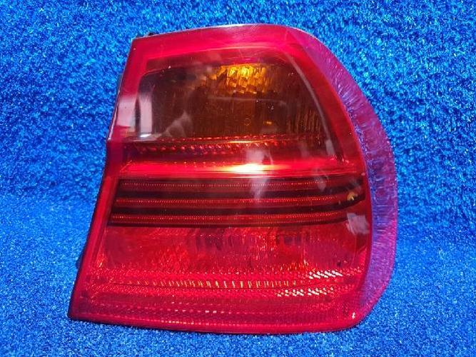 Tail Light Right (RH) Outer (fender) BMW 3 Series (2006)