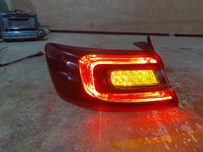 Tail Light Left (LH) Outer (fender) Renault SM6 (2019)