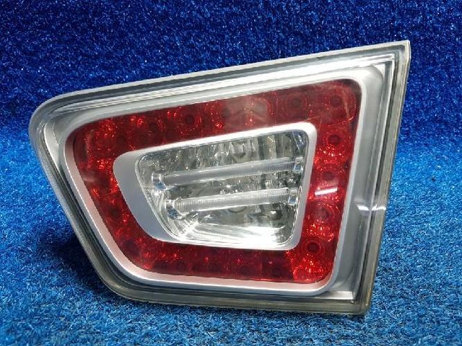 Tail Light Right (RH) Inner (tailgate) Kia Forte (2010)