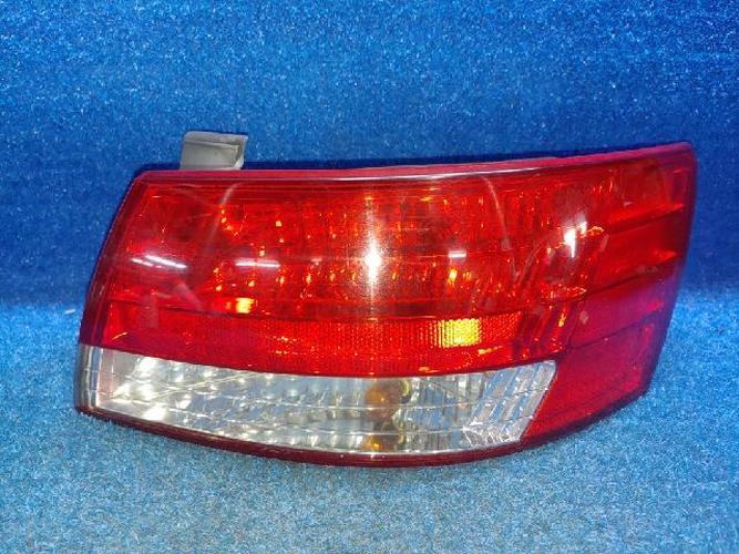 Tail Light Right (RH) Outer (fender) Hyundai Sonata (2005–2007)