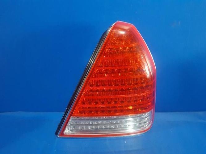 Tail Light Right (RH) Outer (fender) Hyundai Equus (2004–2006)