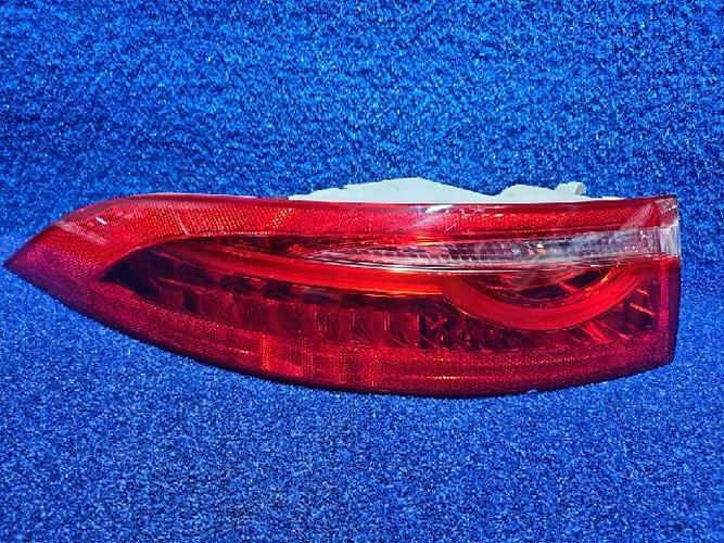 Tail Light Left (LH) Outer (fender) Jaguar XF (2017)