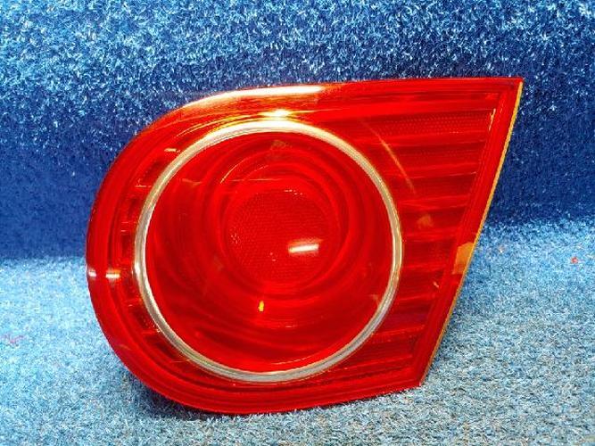 Tail Light Right (RH) Inner (tailgate) Kia Opirus (2004–2005)