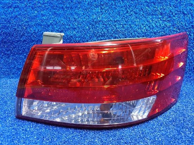 Tail Light Right (RH) Outer (fender) Hyundai Sonata (2005–2007)