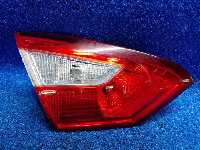 Фонарь задний левый внутренний Ford Focus (2013)