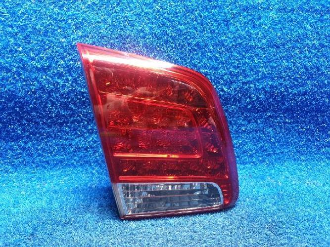 Tail Light Left (LH) Inner (tailgate) Kia Sorento (2010–2012)
