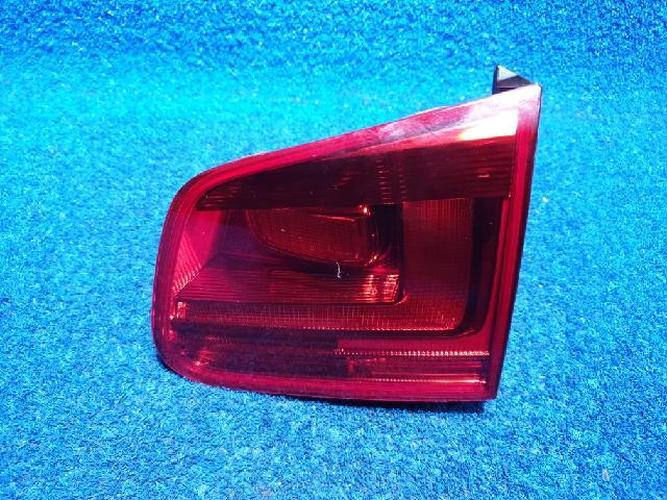 Tail Light Right (RH) Inner (tailgate) Volkswagen Tiguan (2014)