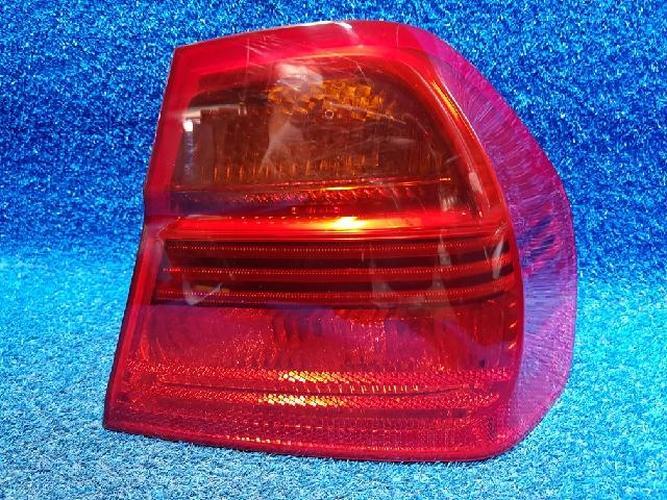 Tail Light Right (RH) Outer (fender) BMW 3 Series (2007–2008)