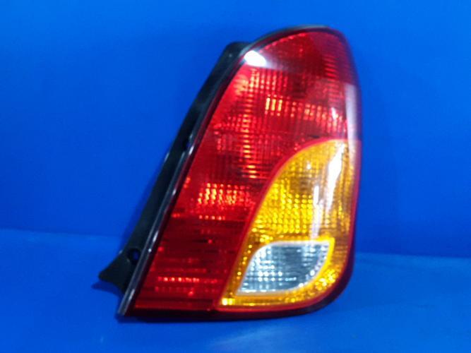 Tail Light Right (RH) Outer (fender) Kia Carens (2001)
