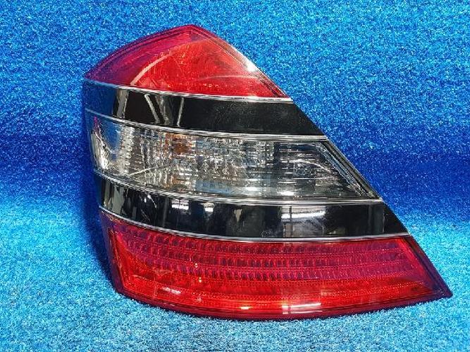 Tail Light Left (LH) Outer (fender) Mercedes-Benz S-Class (2009)