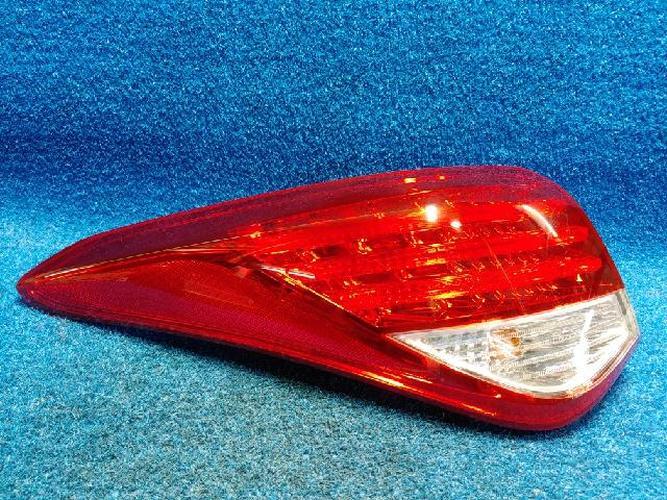 Tail Light Left (LH) Outer (fender) Hyundai i40 (2014)