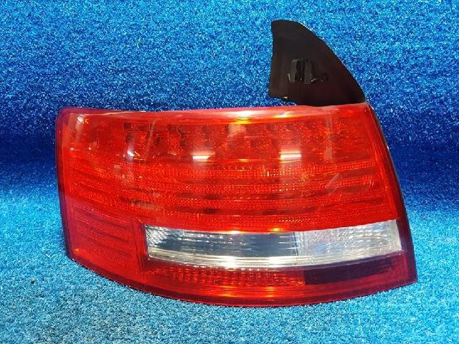 Tail Light Left (LH) Outer (fender) Audi A6 (2007–2008)