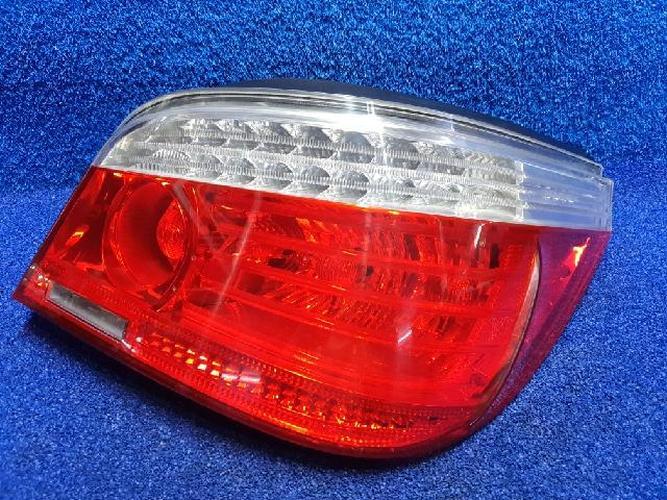 Tail Light Right (RH) Outer (fender) BMW 5 Series (2008–2010)