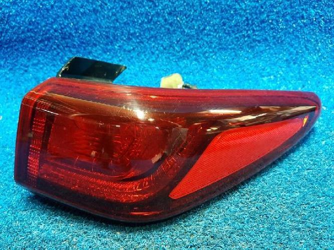 Tail Light Right (RH) Outer (fender) Hyundai Kona (2018)