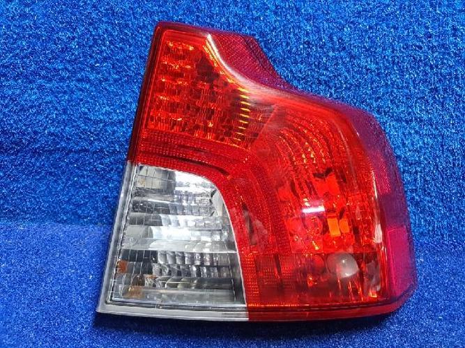 Tail Light Right (RH) Outer (fender) Volvo S40 (2010)