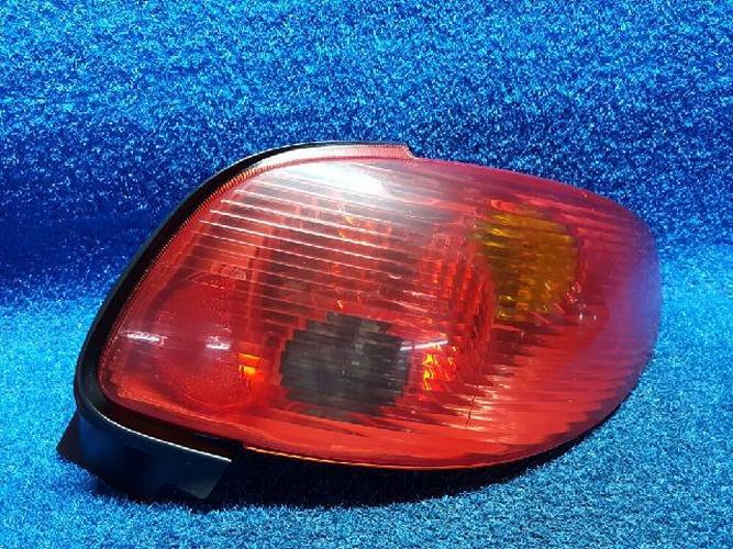 Tail Light Right (RH) Outer (fender) Peugeot 206 (2006)
