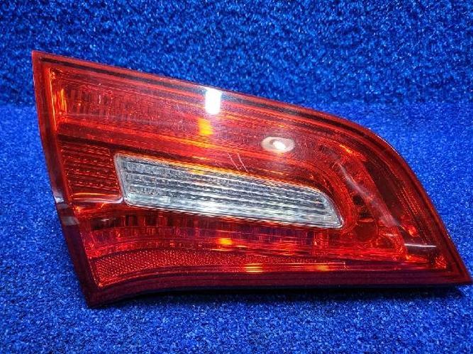 Tail Light Left (LH) Inner (tailgate) Kia K7 (2010–2012)
