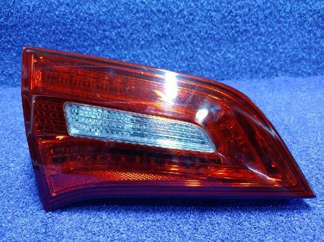 Tail Light Left (LH) Inner (tailgate) Kia K7 (2010–2012)