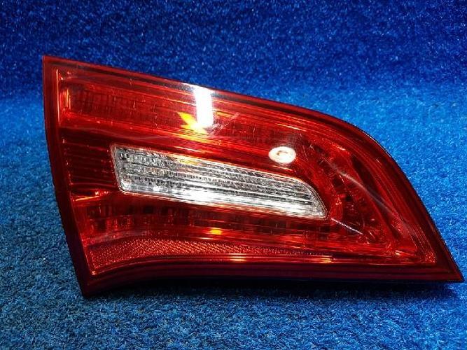 Tail Light Left (LH) Inner (tailgate) Kia K7 (2010–2012)