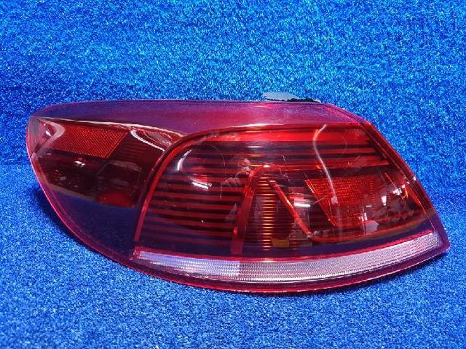 Tail Light Left (LH) Outer (fender) Volkswagen CC (2015)