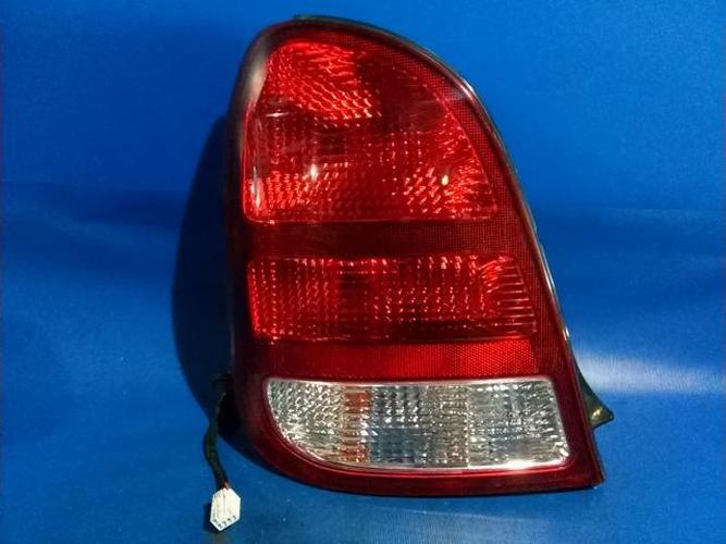 Tail Light Left (LH) Outer (fender) Kia Carens (2002)