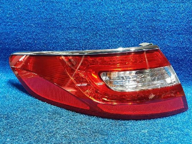 Tail Light Left (LH) Outer (fender) Hyundai Grandeur (2014)