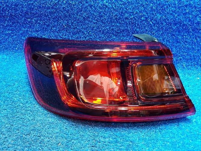Tail Light Left (LH) Outer (fender) Renault SM6 (2016)