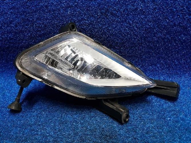 Fog Light Right (RH) Hyundai Sonata (2015–2017)