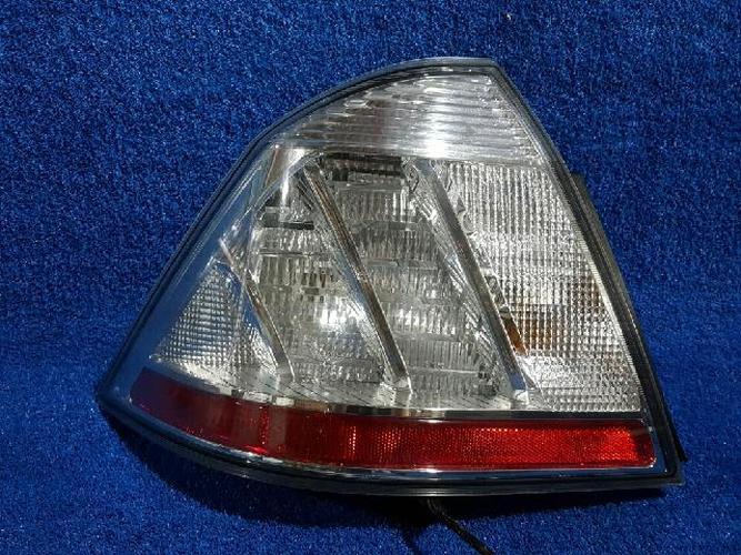 Tail Light Left (LH) Outer (fender) Ford Taurus (2008)