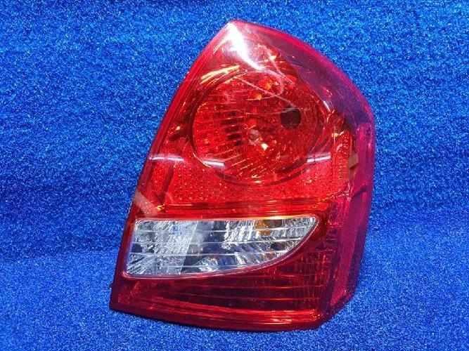 Фонарь задний правый внешний Hyundai Verna (2010)