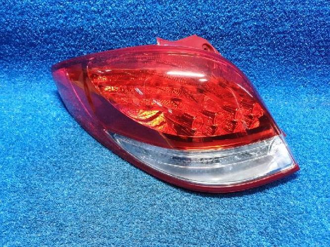 Tail Light Left (LH) Outer (fender) Hyundai Veloster (2013–2014)