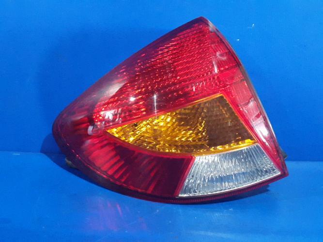 Tail Light Left (LH) Outer (fender) Kia Rio (2004)
