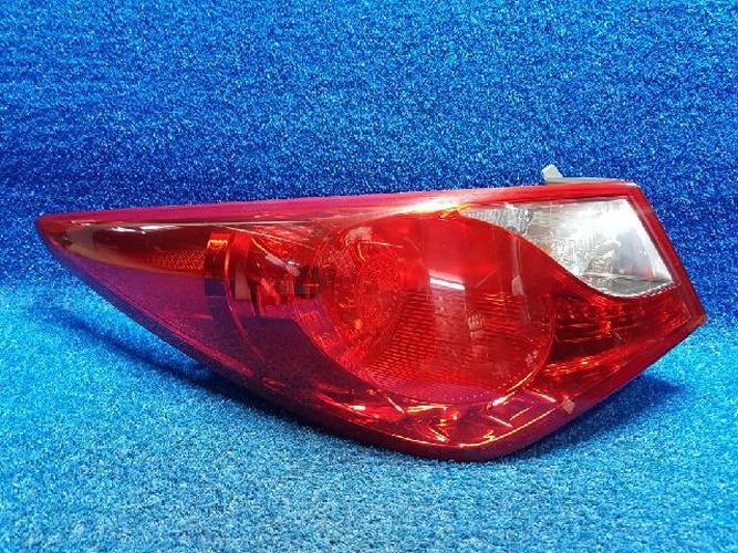 Tail Light Left (LH) Outer (fender) Hyundai Sonata (2010–2011)