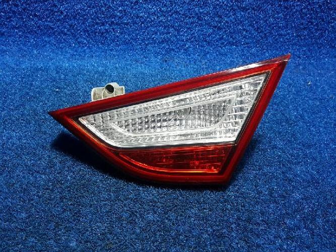 Tail Light Right (RH) Inner (tailgate) Hyundai Sonata (2010–2014)