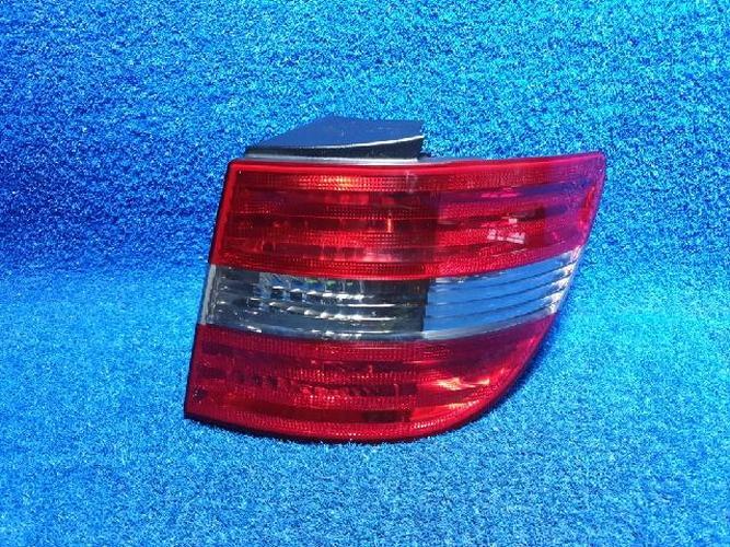 Tail Light Right (RH) Outer (fender) Mercedes-Benz B-Class (2008)