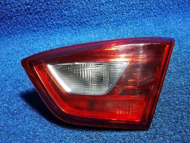 Tail Light Right (RH) Inner (tailgate) Chevrolet Cruze (2017)