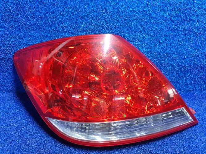 Фонарь задний левый внешний Honda Legend (2007)
