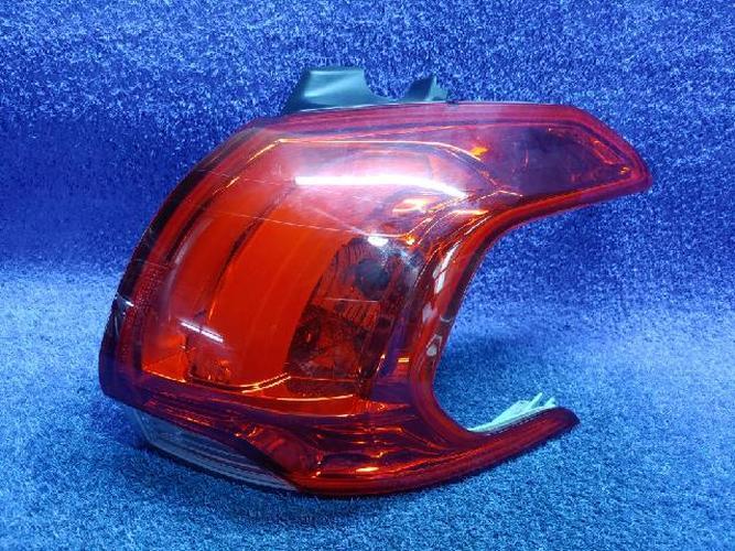 Tail Light Right (RH) Outer (fender) Volkswagen Tiguan (2016)
