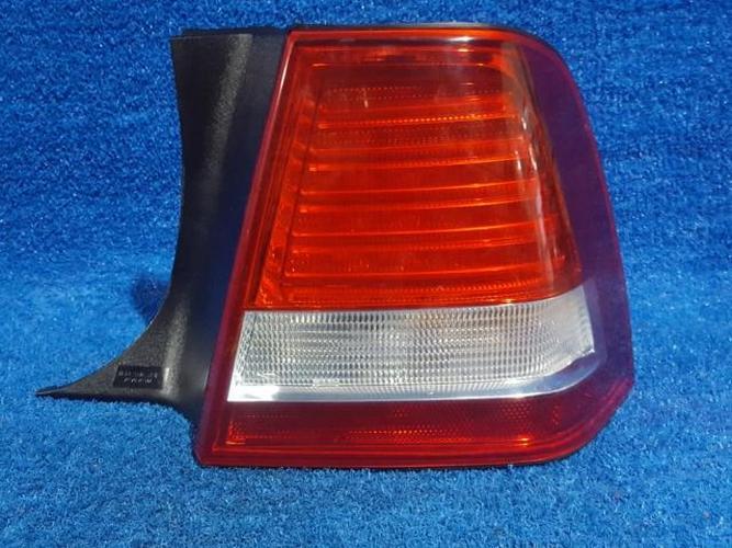 Tail Light Right (RH) Outer (fender) Chevrolet Statesman (2005)
