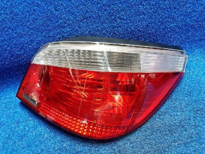 Tail Light Right (RH) Outer (fender) BMW 5 Series (2005–2006)