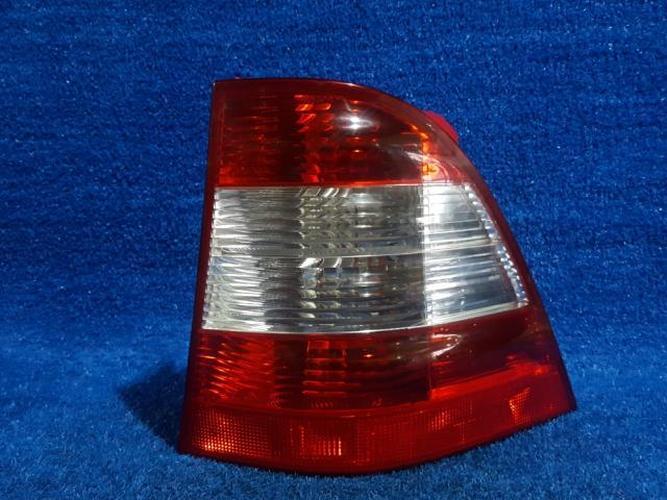 Tail Light Right (RH) Outer (fender) Mercedes-Benz M-Class (2005)