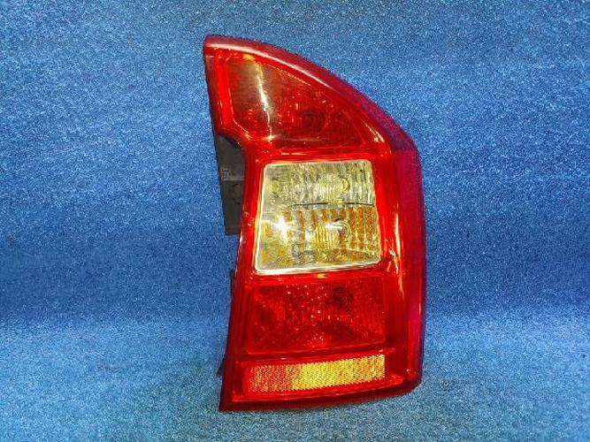 Tail Light Right (RH) Outer (fender) Kia Carens (2009)